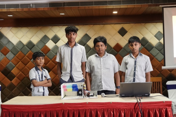 Students presenting AutoShine